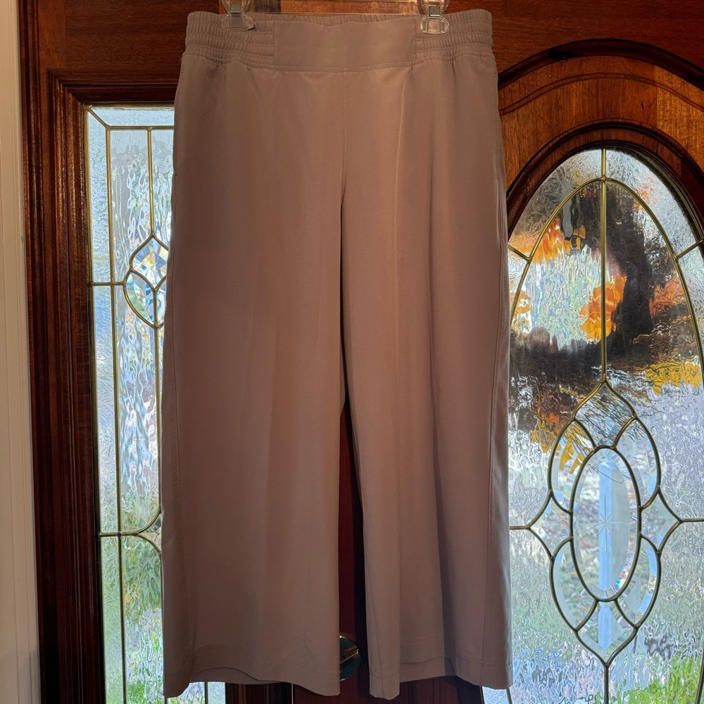 Calia by Carrie Underwood‎ Cropped Workout Pants